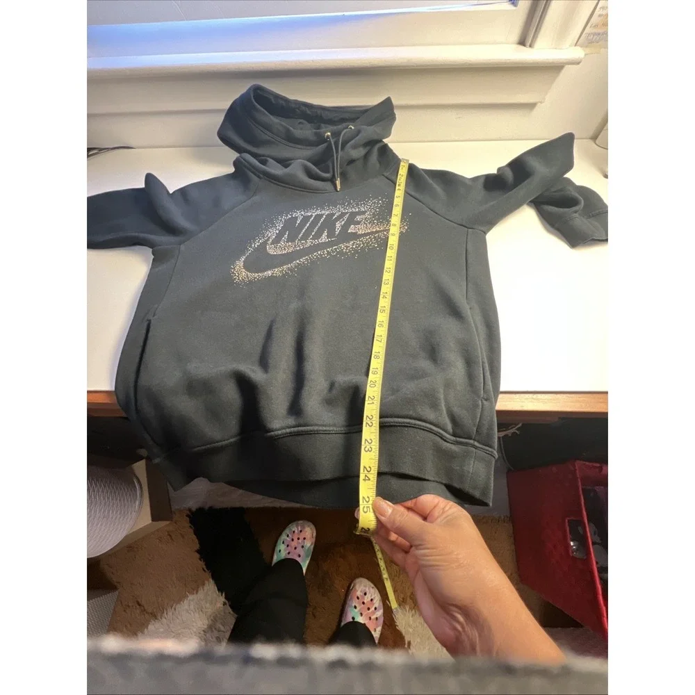 Nike AQ7107 010 Black Funnel‎ Neck Women's Size M Pullover Hoodie Sweatshirt